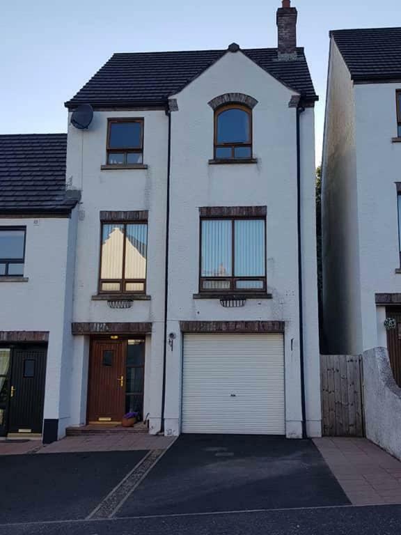 Spire View Townhouse Βίλα Ballycastle Εξωτερικό φωτογραφία